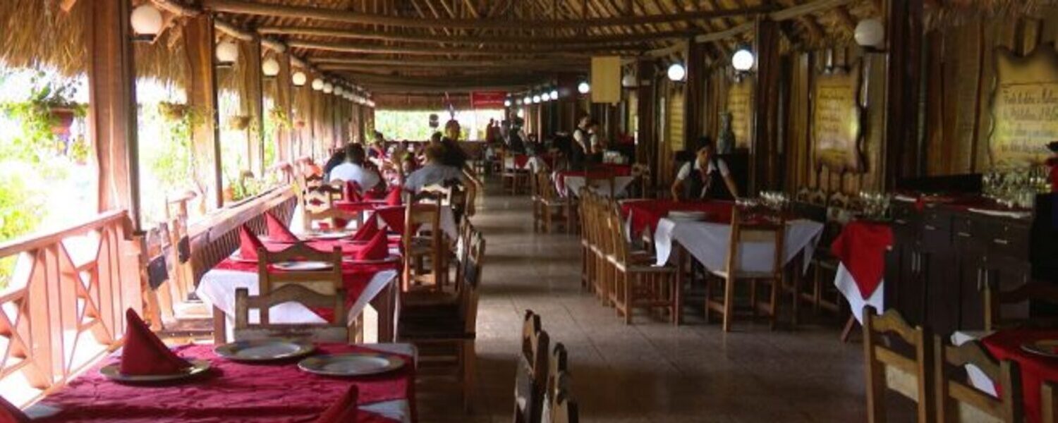 Salon principal Rest Cuevas de bellamar